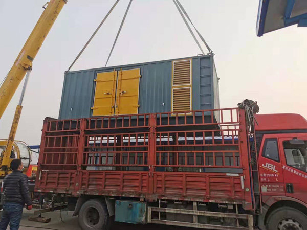 集美如何根据测量要求选择合适的电压表量程？