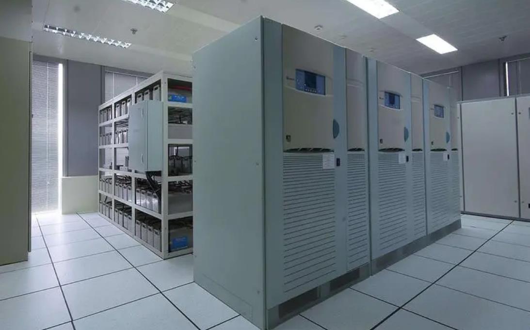 集美UPS 电源的分类