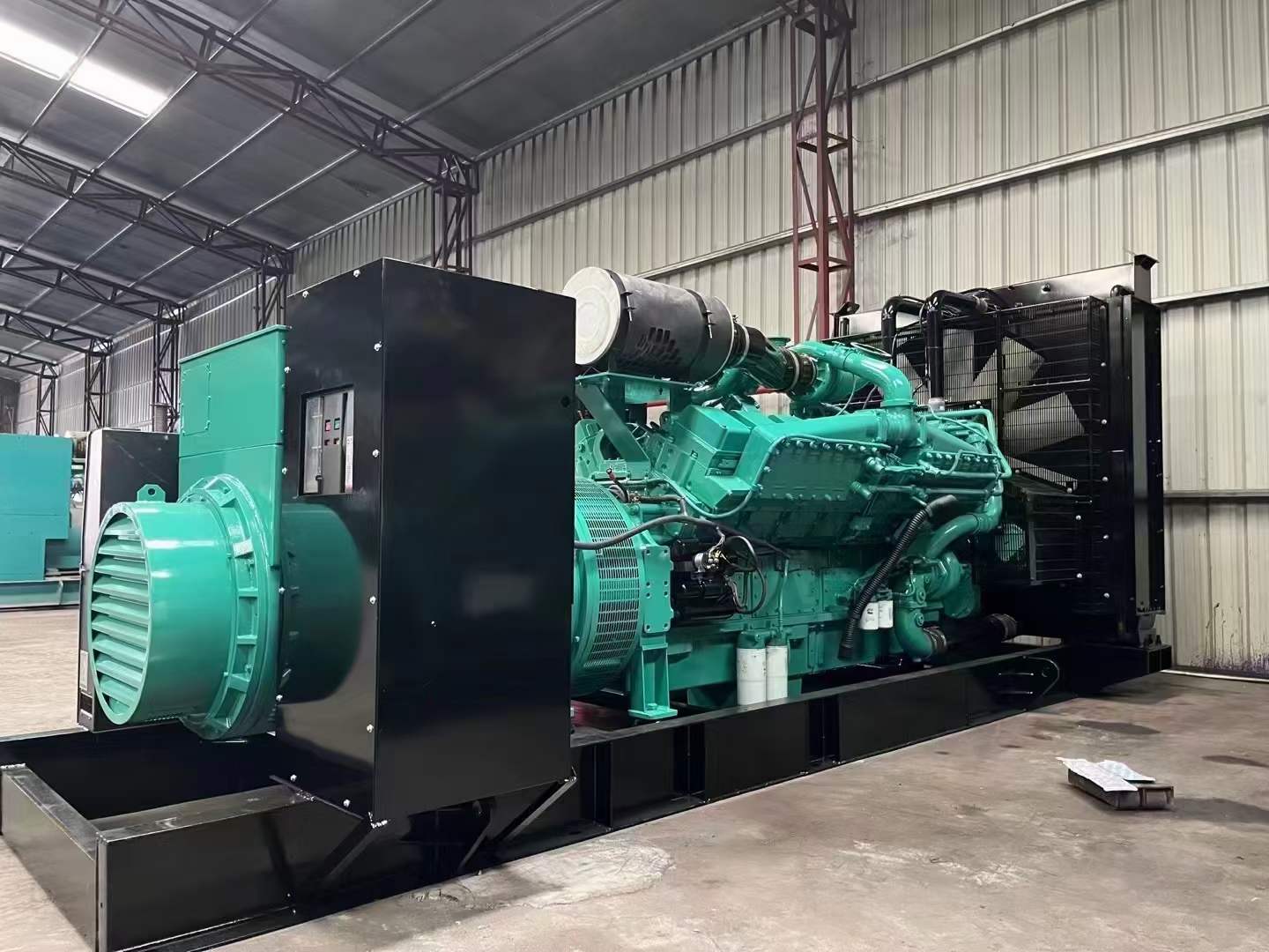 集美如何评估无功补偿装置的性能和效果？