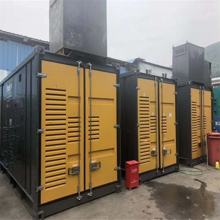 集美温度变化对不同类型欠压保护装置的可靠性影响有何差异？